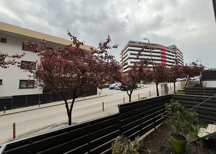 Rbc Apartments With Garden View And Parking